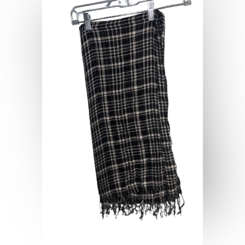plaid pattern scarf